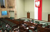 Protestation des médias polonais contre la censure de leur travail au Parlement