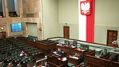 Protestation des médias polonais contre la censure de leur travail au Parlement
