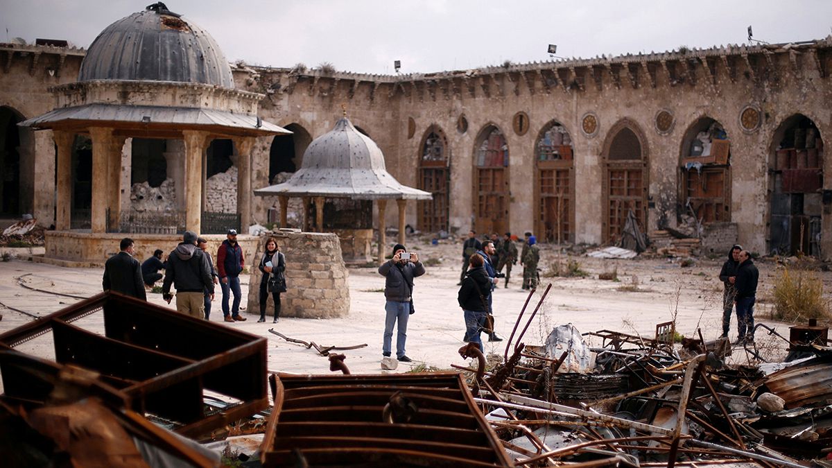 Syrie : le régime veut montrer que la citadelle d'Alep est restée imprenable