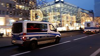 Ancora in fuga l'attentatore di Berlino. Rilasciata la persona arrestata