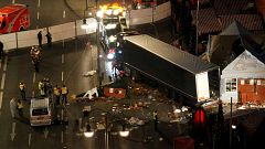 Terrormiliz Islamischer Staat (IS) hat sich zu Angriff auf Weihnachtsmarkt in Berlin bekannt.