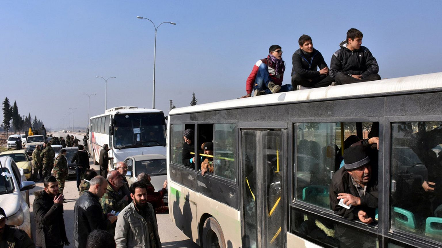 اجلاء معظم أهالي حلب الشرقية في سوريا