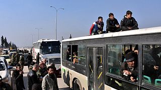 Halep'te tahliye işlemleri sürüyor