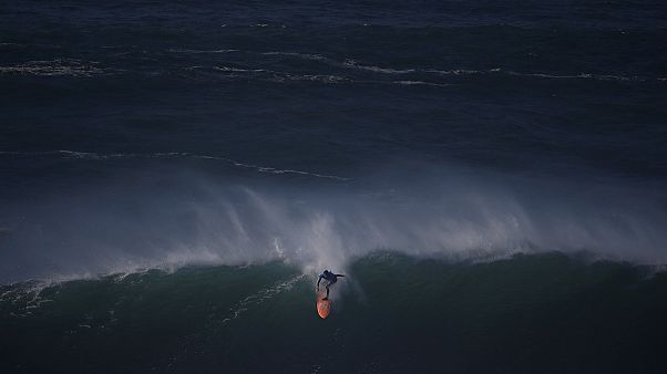 Surf: Mitchell, Burle e Macedo brilham na primeira edição do Nazaré Challenge Surf: Mitchell, Burle e Macedo brilham na primeira edição do Nazaré Challenge