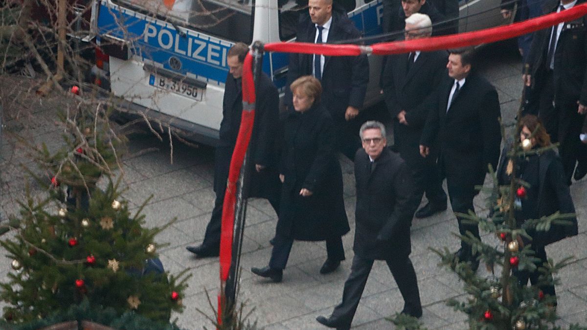 Трагедия в Берлине: крайне правые обвиняют Меркель