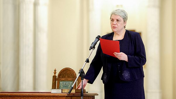Ρουμανία: Tουρκόφωνη μουσουλμάνα «αγγίζει» τον πρωθυπουργικό θώκο Ρουμανία: Tουρκόφωνη μουσουλμάνα «αγγίζει» τον πρωθυπουργικό θώκο
