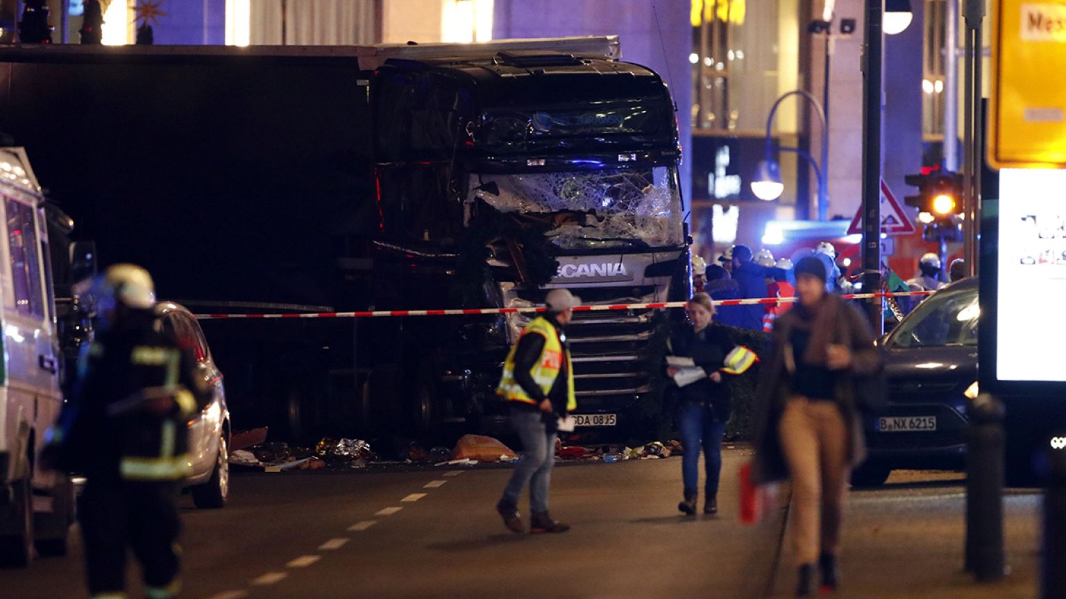 Warum lässt ein Attentäter seine Papiere zurück?