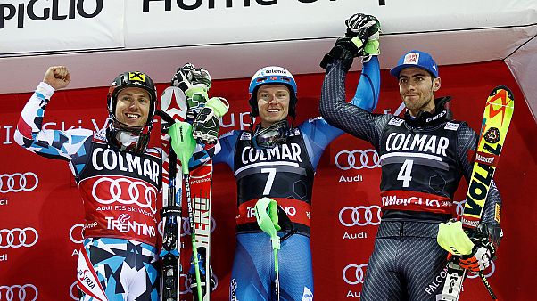 Kristoffersen gana el eslalon nocturno en Madonna di Campiglio Kristoffersen gana el eslalon nocturno en Madonna di Campiglio