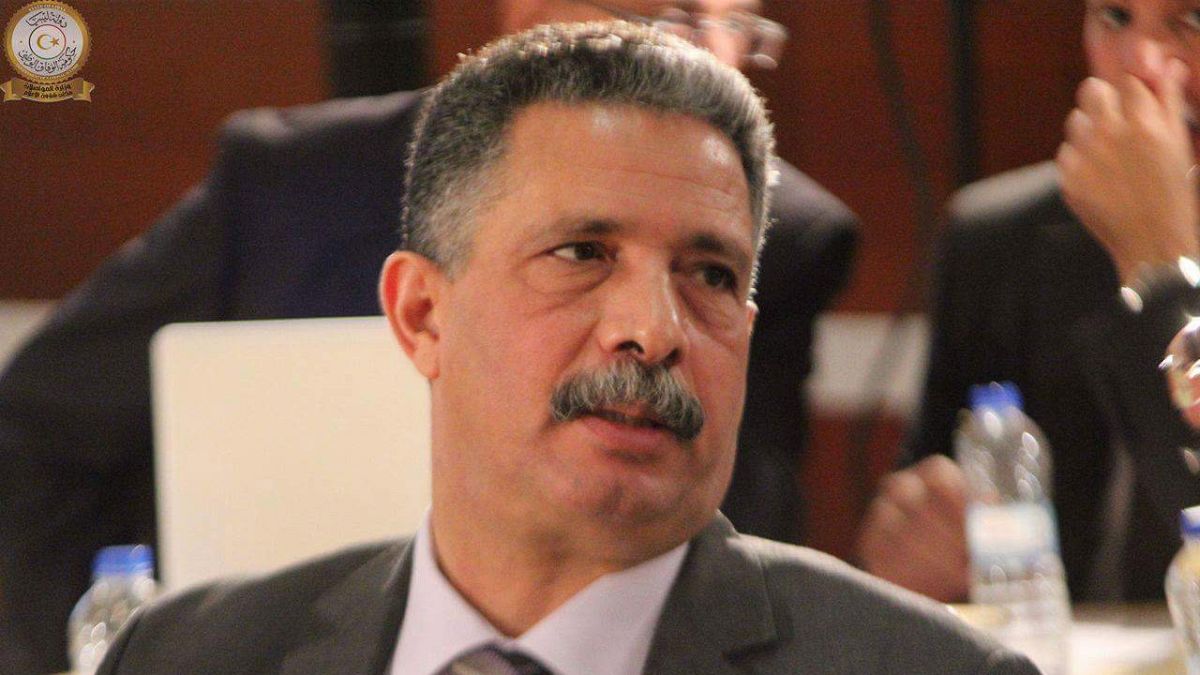 معتوق، وزير النقل الليبي: اختطاف الطائرة هو "اختراق امني في المطار"