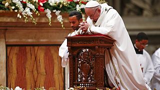 Papa Francisco dedica homilia da Missa do Galo às crianças em risco