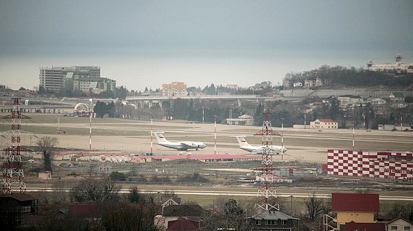 Un avion militaire russe s'écrase en mer avec 92 personnes Un avion militaire russe s'écrase en mer avec 92 personnes