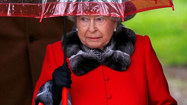 Regno Unito: messa di Natale dei reali senza la regina, la prima assenza in 28 anni Regno Unito: messa di Natale dei reali senza la regina, la prima assenza in 28 anni