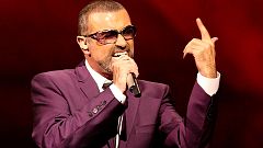 George Michael cautivó al público en el concierto de 2011 en Praga