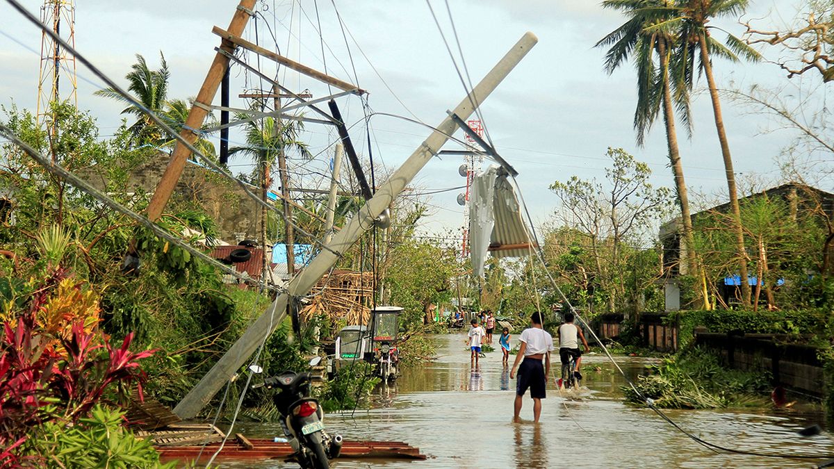 Filipinler'de tayfun: En az beş ölü