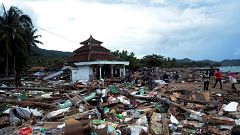 Image: Indonesia tsunami