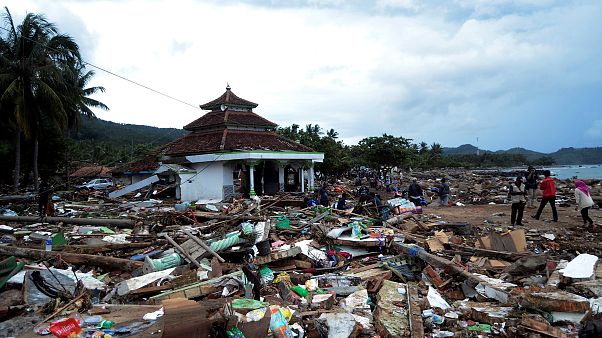 Image: Indonesia tsunami Image: Indonesia tsunami