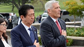 Shinzo Abe ensaia em Pearl Harbor "reconciliação" com EUA