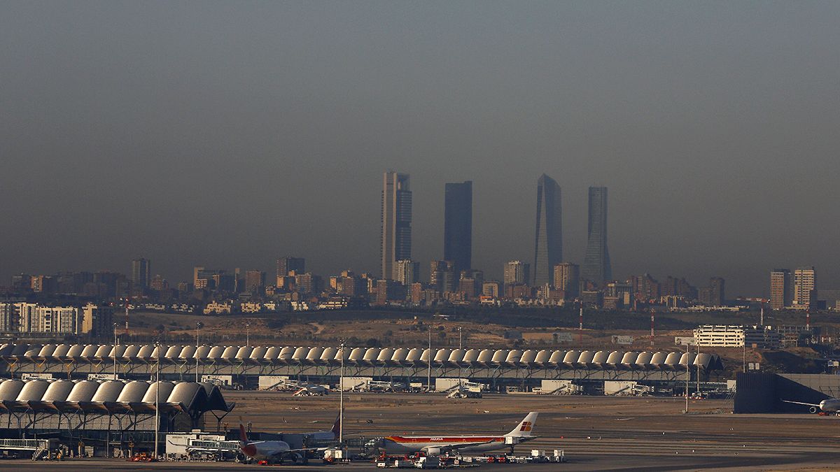 Madrid announces traffic restrictions as pollution levels rise