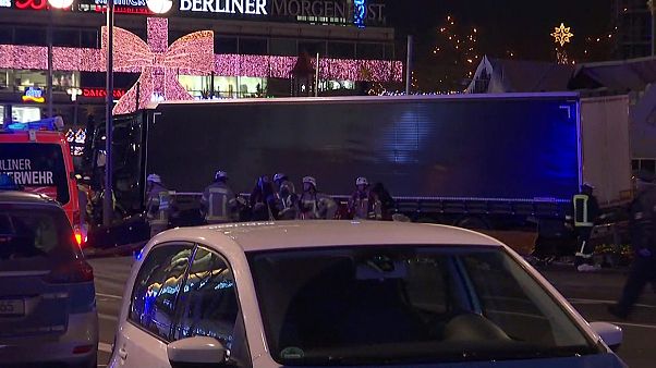 مرد مظنون به ارتباط با عامل حمله برلین آزاد شد مرد مظنون به ارتباط با عامل حمله برلین آزاد شد