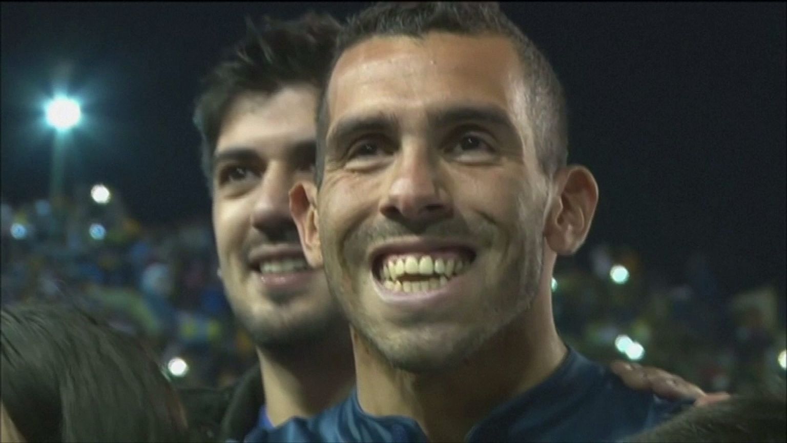 Carlos Tévez se convierte en el futbolista mejor pagado del mundo