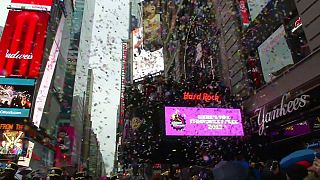 Simulacro de lluvia de confetis en Times Square