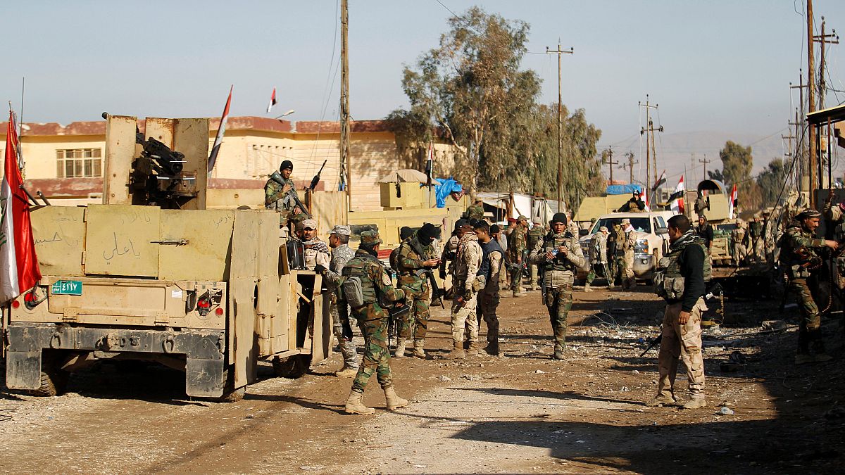 فرار ساکنان موصل همزمان با پیشروی نیروهای عراقی