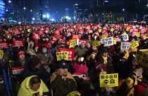 Güney Kore Devlet Başkanı'nın istifası için düzenlenen protestolar 10. haftasına girdi