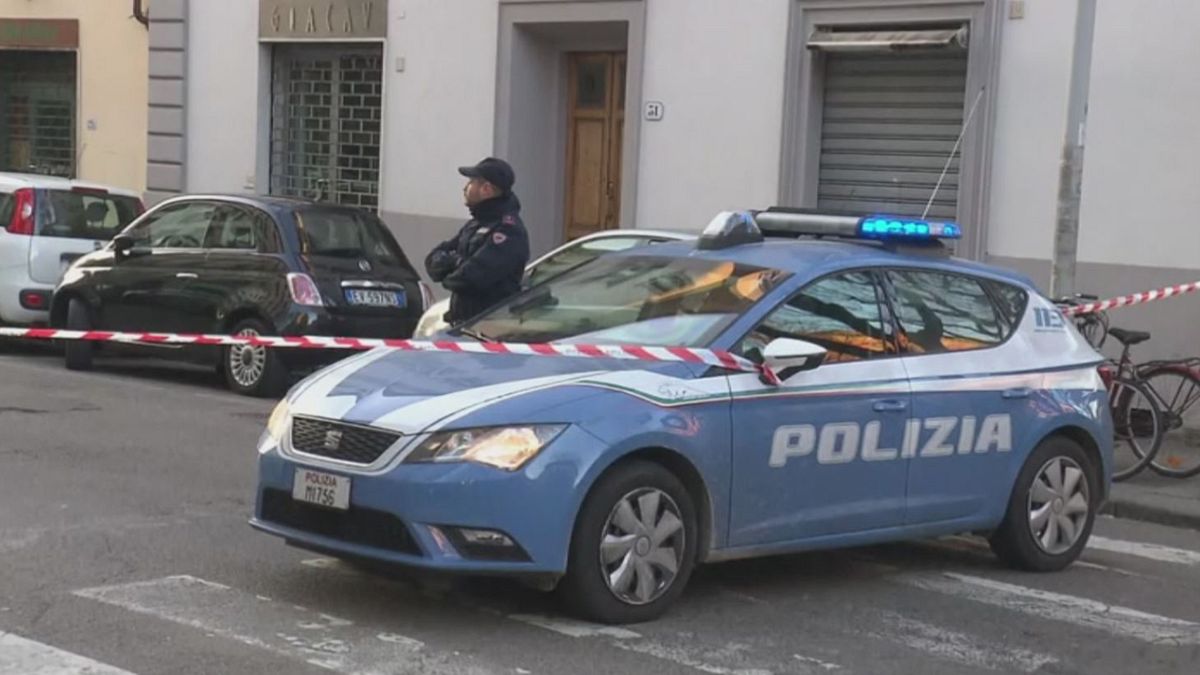 Floransa'da bomba imha uzmanı ağır yaralandı