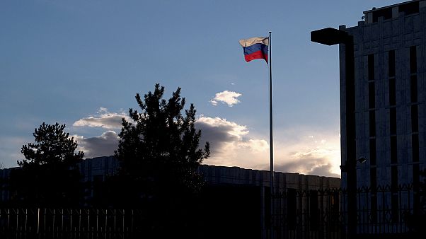 Ausgewiesene russische Diplomaten verlassen USA Ausgewiesene russische Diplomaten verlassen USA