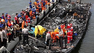 Search resumes for Indonesia ferry fire victims