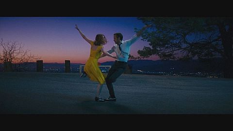 'La La Land' set to dominate Golden Globe awards