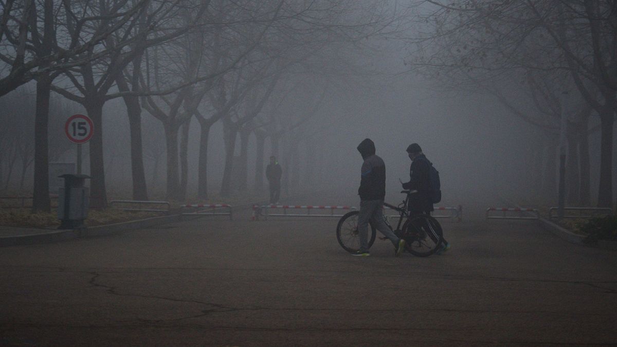 Σε κόκκινο συναγερμό λόγω ομίχλης και πάλι το Πεκίνο