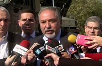 Izraeli védelmi miniszter: "Kötelesek vagyunk önuralmat gyakorolni"