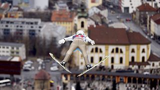 Salto con gli sci: Tande fa il bis nella terza prova del Quattro Trampolini