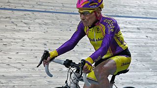 Ciclismo: Marchand stabilisce il nuovo record dell'ora a 105 anni