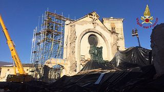 Messa in sicurezza la facciata della Basilica di Norcia