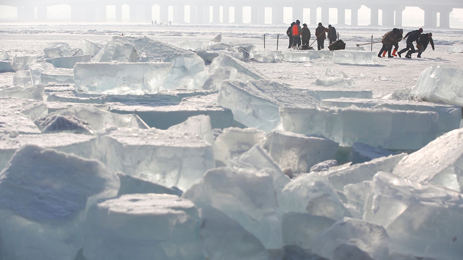 China's icy Harbin gets ready for annual snow festival