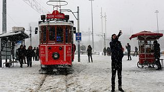 İstanbul'da kar kalınlığı bir metreyi geçti