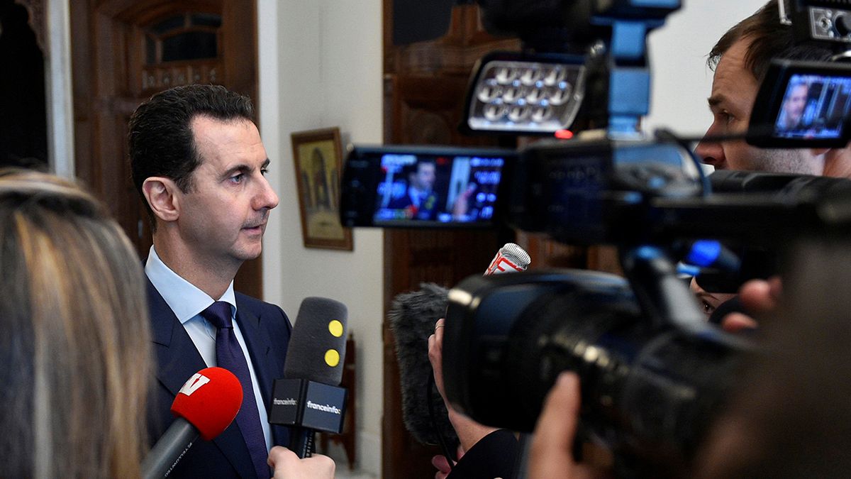 الأسد يبرر ما فعله جيشه وروسيا في حلب