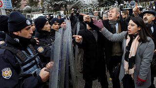 مقابله پلیس ترکیه با معترضان به طرح اصلاح قانون اساسی