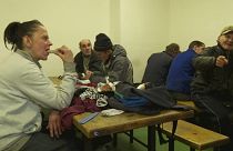 Frio faz húngaros mobilizar-se pelos sem-abrigo
