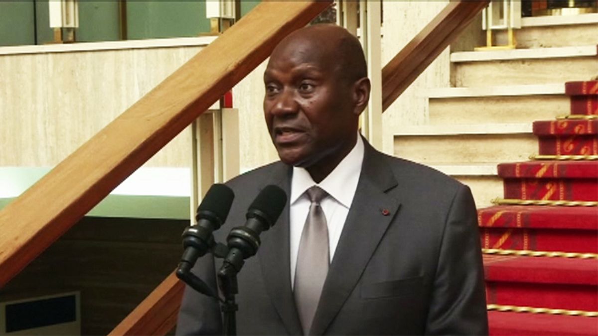 Costa do Marfim: presidente substitui chefes do Exército e das forças de segurança