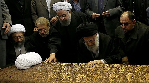 Iranianos despedem-se de Hashemi Rafsanjani Iranianos despedem-se de Hashemi Rafsanjani
