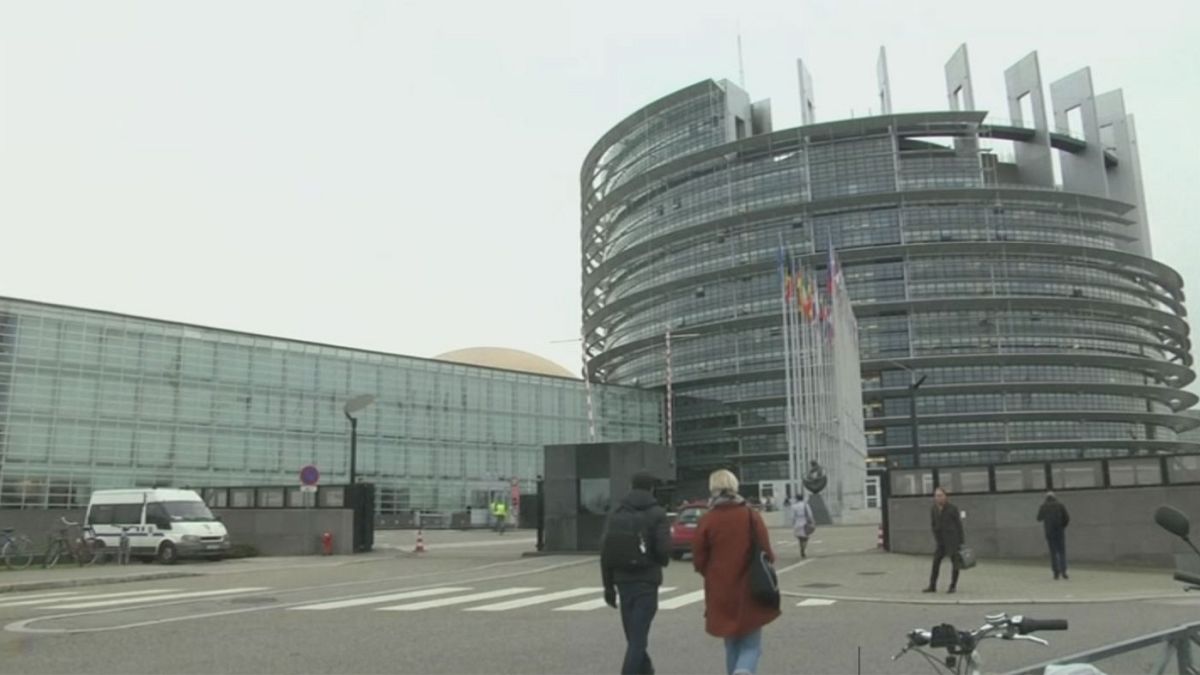 Brief from Brussels: Φουντώνει η πολιτική αντιπαράθεση για την Προεδρία του Ευρωκοινοβουλίου