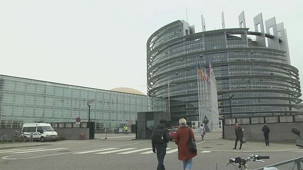 Евродепутаты сцепились в схватке за главный пост Евродепутаты сцепились в схватке за главный пост