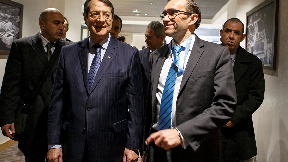 Tímidos avances en las negociaciones de Ginebra sobre la reunificación de Chipre