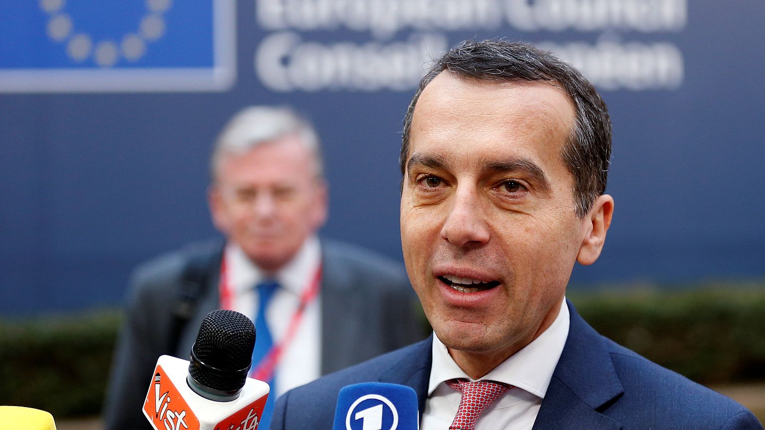 Österreich: Kanzler Kern will mehr Jobs und mehr Öko-Energie