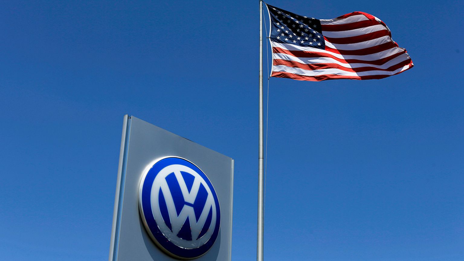EEUU impone una multa de 4.300 millones de dólares a Volkswagen por los motores trucados