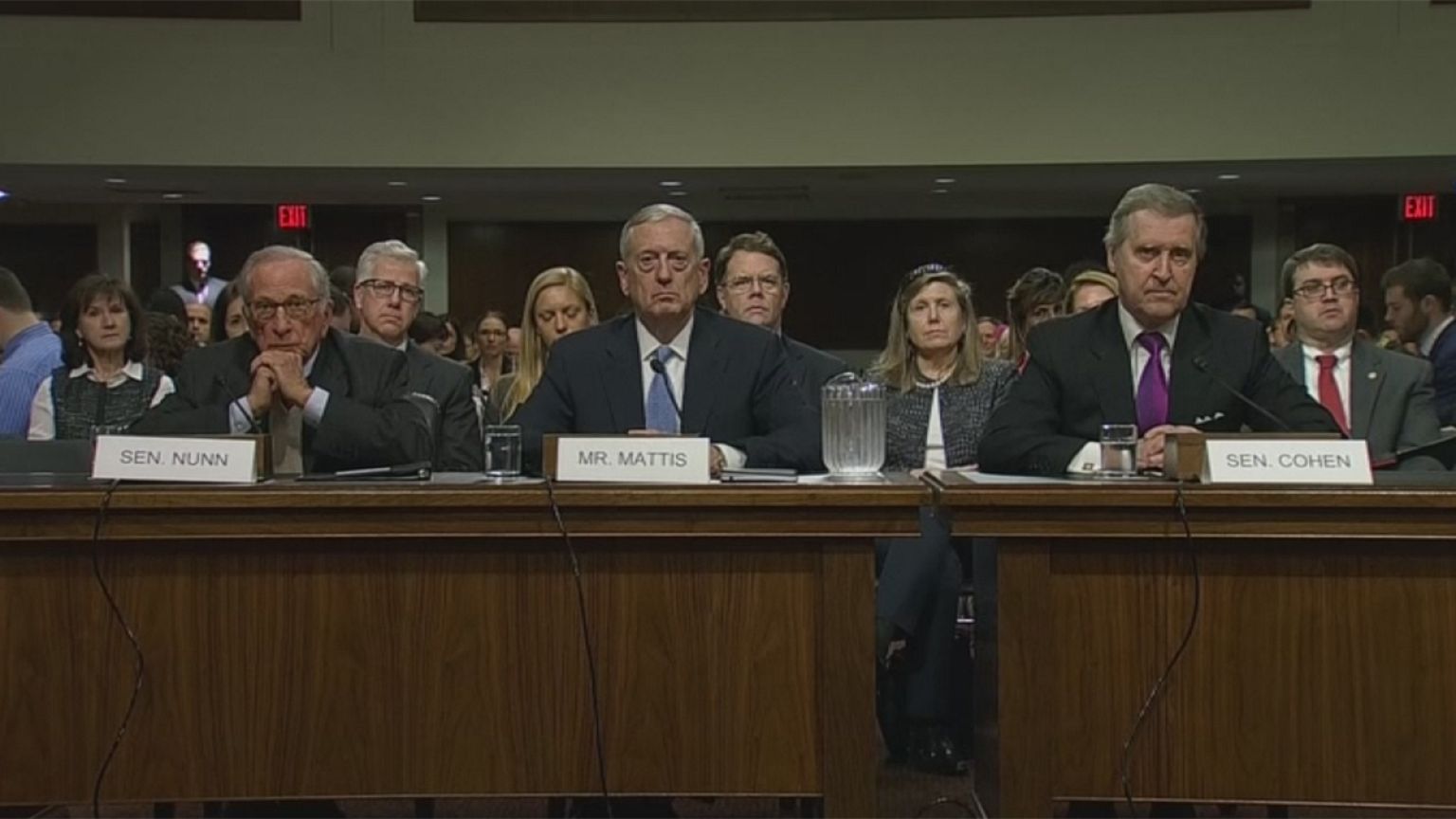 Mattis y Pompeo se alejan del discurso de Trump y de su deseado romance con Moscú