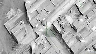 Turquia bombardeia norte da síria e coordena ataques aéreos com a Rússia